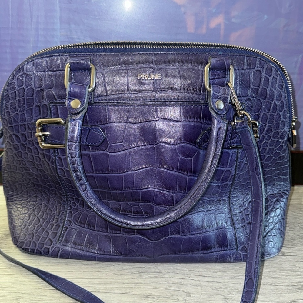 Prune blue leather purse